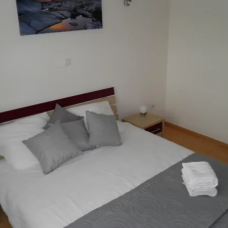 Apartmani Galeb Put Grande 25 *