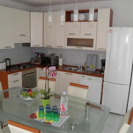 Apartment Apartmani Galeb Put Grande 25 Biograd Na Moru