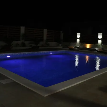 Apartmani Galeb Put Grande 25 *