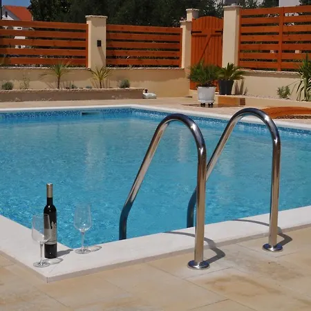 Apartmani Galeb Put Grande 25 * Biograd Na Moru